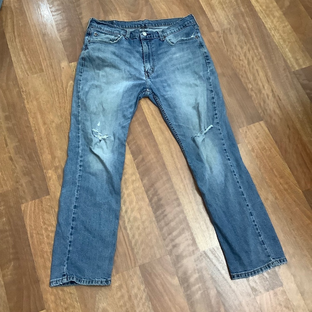 Men’s  Levi’s, distressed. Waist 34/35” Leg 28”